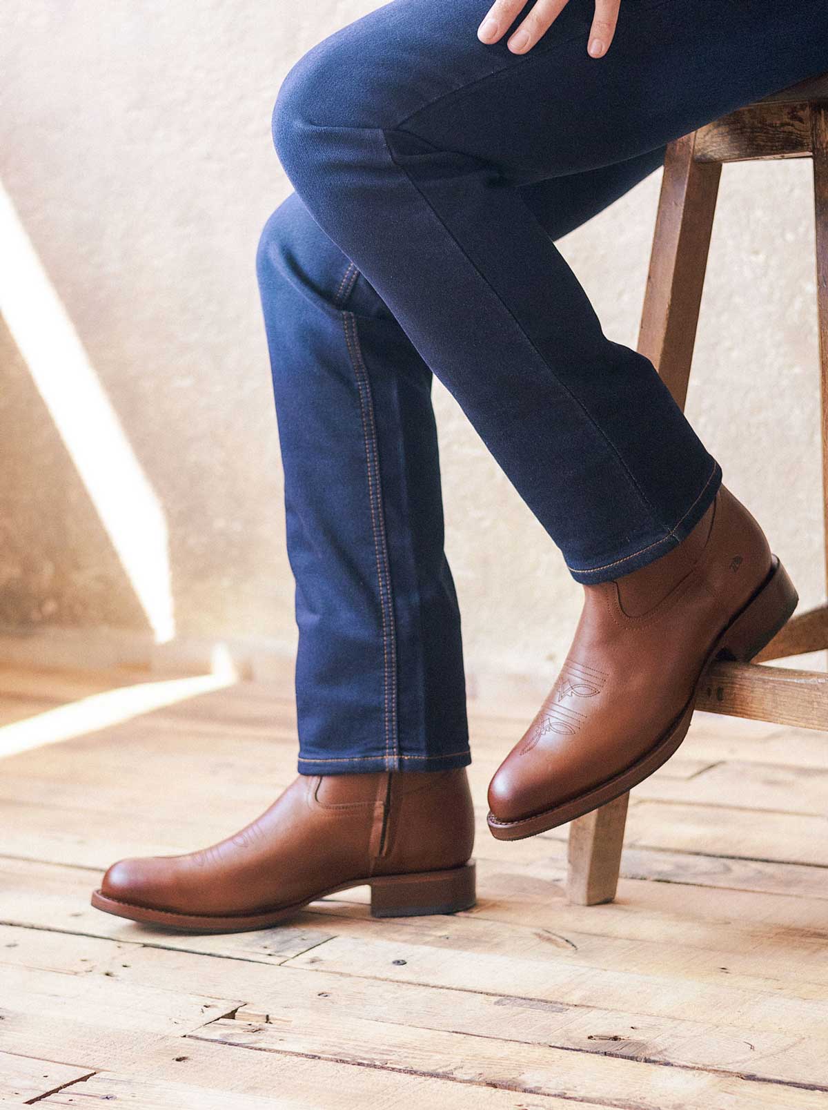 Men's Leather Cowboy Boot with Zipper and Double Life Sole Mahogany Challenger Style 11400