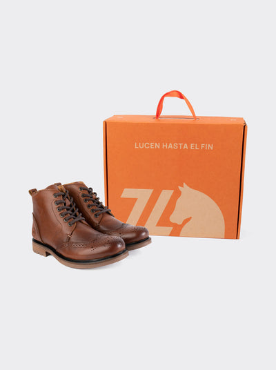 Wingtip Lace-Up Boot in Challenger Caoba Style 7001