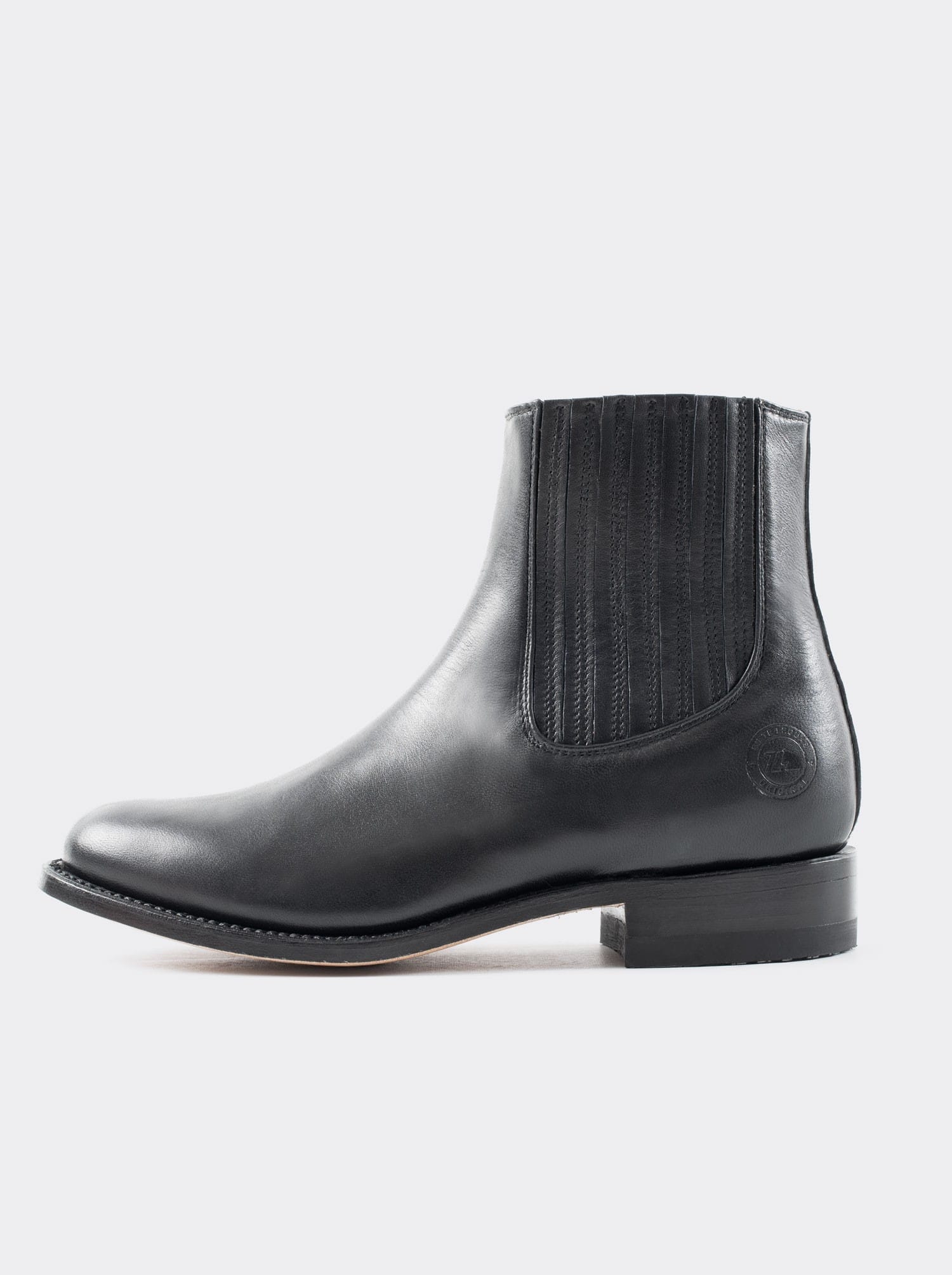 Charro Short Boot in Black Sheepskin Style 6000