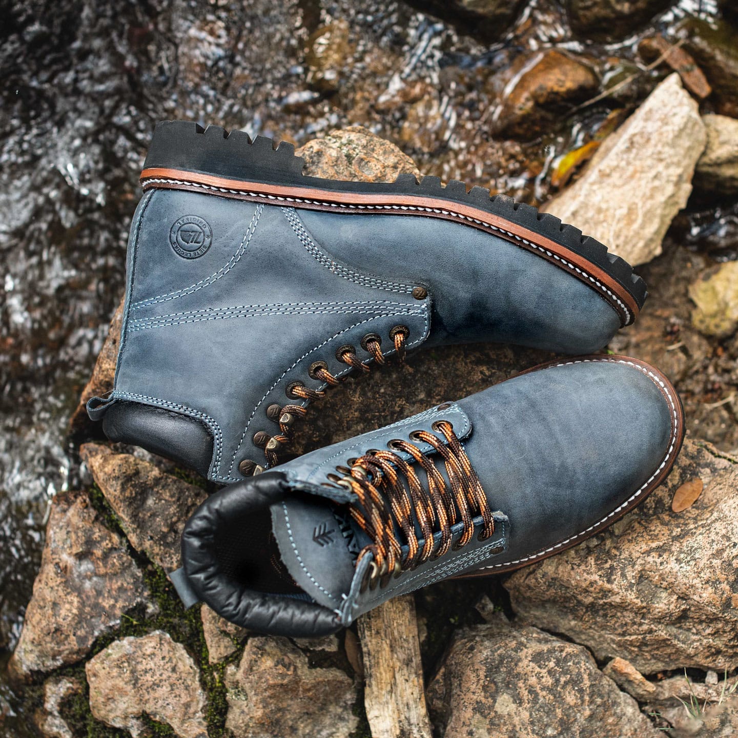 Men's Leather Lace Up Outdoor Boot in Blue Crazy Color Style Haiker 2413